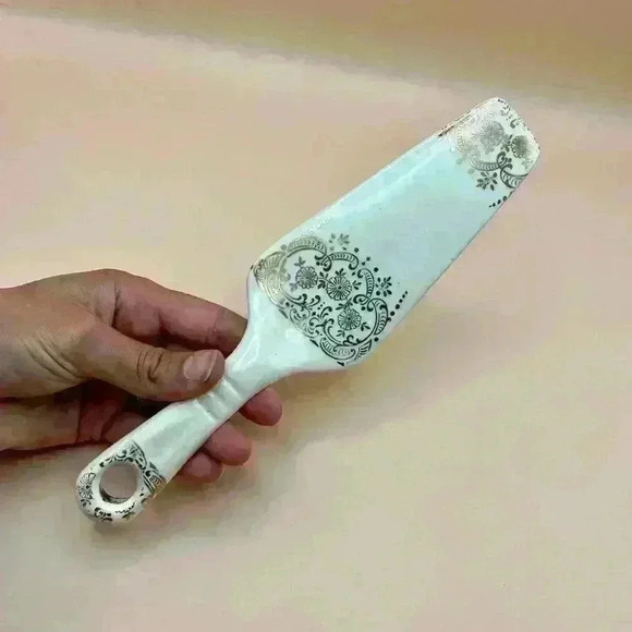 Vintage Mid-Century Ceramic 9” Pie & Cake Fine China Server Gold Scroll - Picture 2 of 7